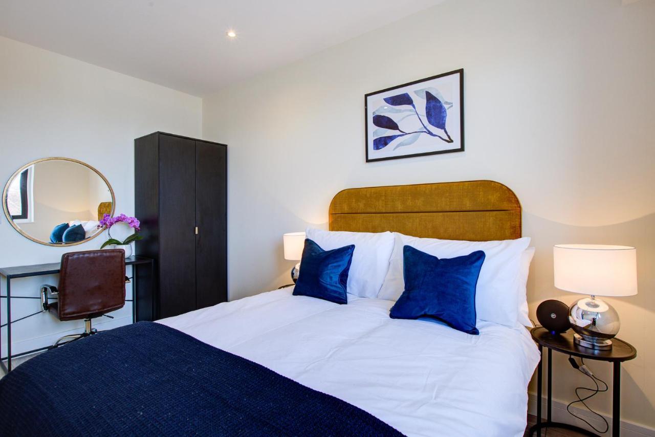 Hybrid Resi - London, Sutton With Onsite Car Parking Apartment Cheam Luaran gambar